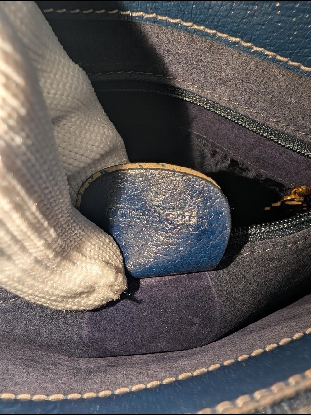 Vintage 80s Gucci Navy Blue Leather Shoulder Tote - Picture 2 of 11